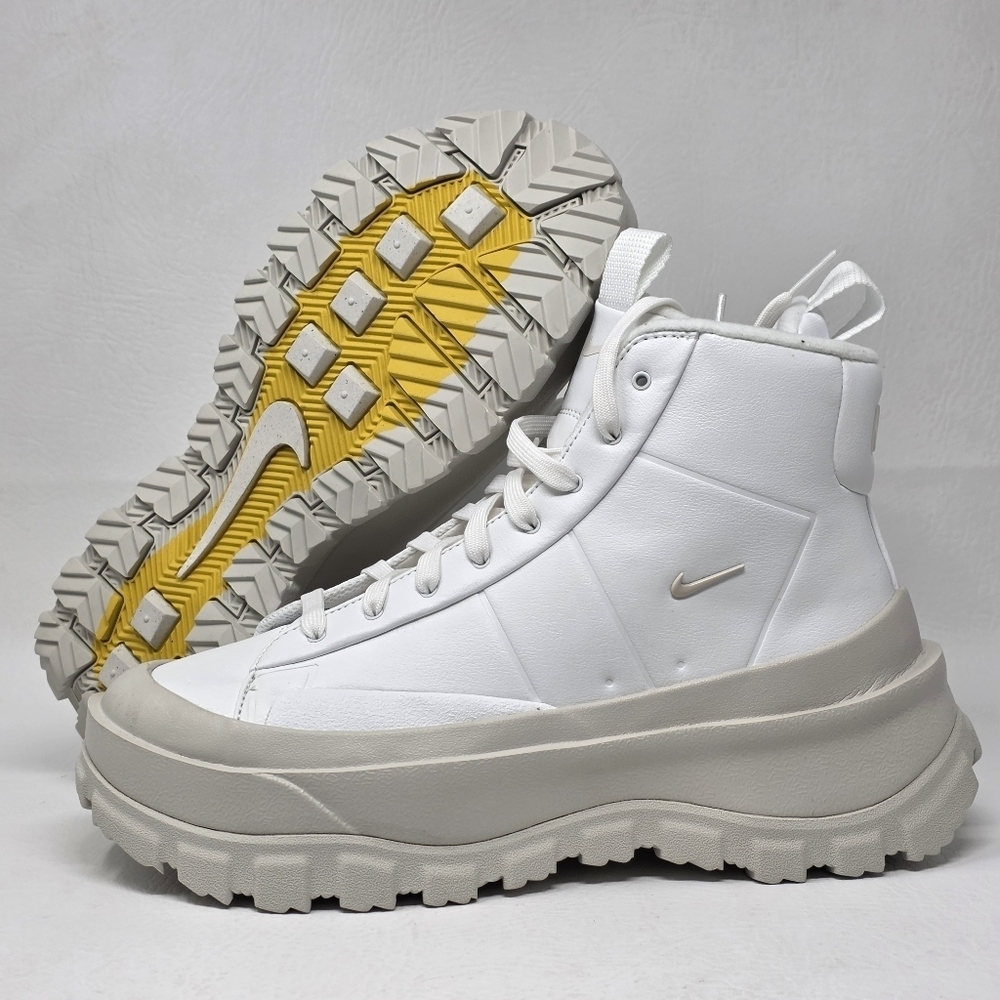 Nike Women's Blazer Roam Mid Winterized Shoes White FQ9065-100 Size 9 New